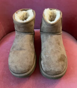 UGG Classic Women’s Mini Boots 5 thumbnail 1