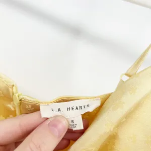 L.A. Hearts‎ x Pacsun Cowl Neck Floral Embossed Butter Yellow Slip Dress Size S thumbnail 5