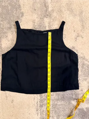 Gap Classic Black Cropped Tank Top - Women thumbnail 5