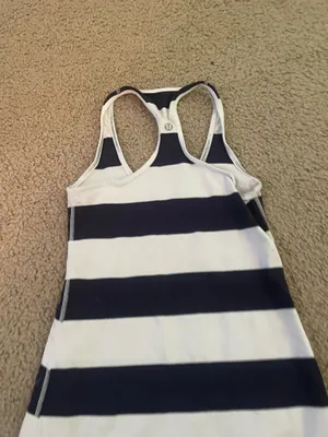 Lululemon Tank Top thumbnail 4