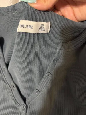 Hollister Top thumbnail 2