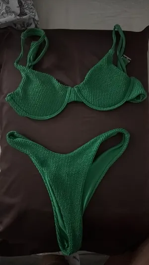 Kulani Kinis Bikini thumbnail 1