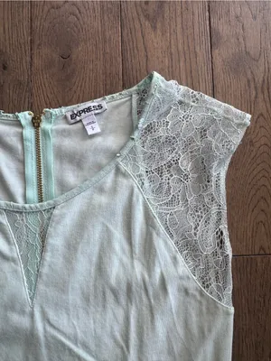 Express Mint Lace-Shoulder Top thumbnail 5