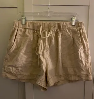 Amazon Light Tan Khaki Cargo Shorts thumbnail 1