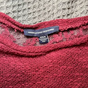 American‎ Eagle Outfitters Women’s Burgundy Long Sleeve Sweater Size Medium thumbnail 4