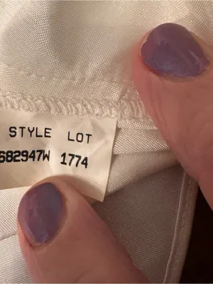 VINTAGE OSCAR DE LA RENTA ‎ Satin Slip thumbnail 4