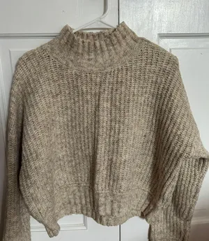 Sweater thumbnail 1