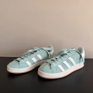 Adidas Womens 8 Campus 00s Shoes Ash Green White JQ5752 Casual Sneakers thumbnail 2