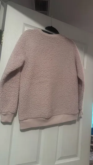 Cozy Pink Sherpa Pullover Sweater Size M thumbnail 3