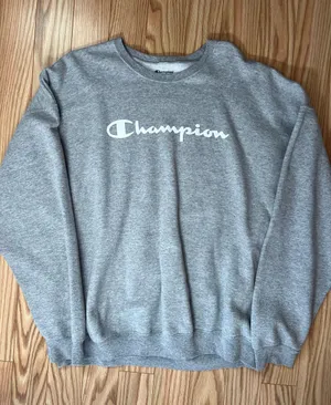 Champion Crewneck thumbnail 1
