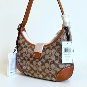 Coach Hamptons Hobo Bag In Crystal Signature Jacquard thumbnail 5