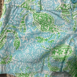 Lilly Pulitzer Get Crackin Crab‎ Print Walsh Shorts Women Size 2 Green Blue. thumbnail 2