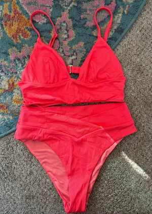 Victoria's Secret Swimwear Set thumbnail 1