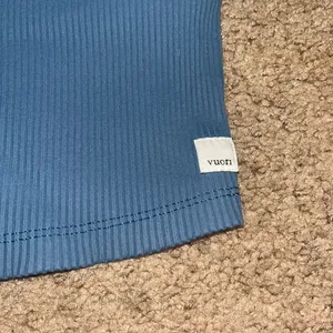 Vuori Rib‎ V-Neck Tank Top Cropped Pool Blue Small thumbnail 5