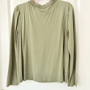 LOFT Olive Green Ruffle Lace Neck Top NWT Small thumbnail 3