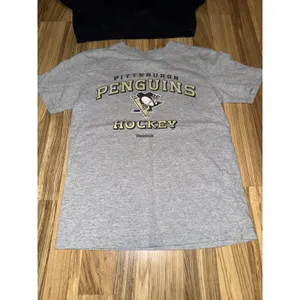 Reebok Pittsburgh‎ Penguins Boys Sz 8 T-Shirt Hoodie Cotton EUC thumbnail 2
