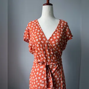 and other stories Women's Burnt Orange Floral Maxi Wrap Dress with Tie Waist thumbnail 2