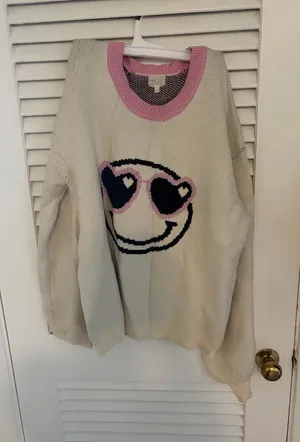VICI Smiley Sweater thumbnail 1