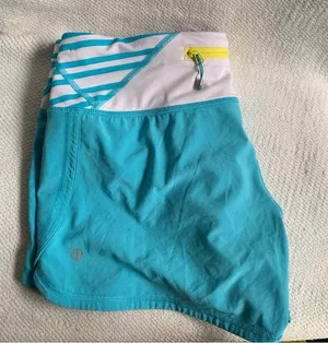 Lululemon Short thumbnail 4
