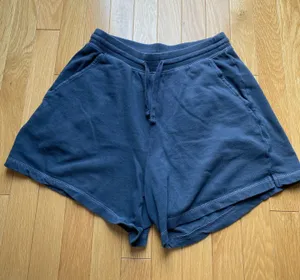 Old Navy Boyfriend Shorts thumbnail 1
