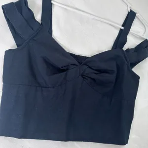 Anthropologie Maeve Size-XS Black‎ Linen Off The Shoulder Twist Crop Top thumbnail 11
