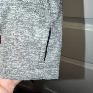 Nike‎ Dri Fit Gray Long Sleeve 1/4 Zip Athletic Top Women's Sz Sm thumbnail 4