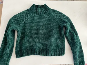 Cropped Sweater thumbnail 1