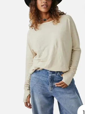 O We The Free Relaxed, Oversized Crew Neck Tee in Beige With Thumbholes XL thumbnail 2