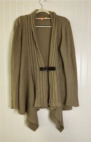 Women’s Taupe Cable Knit Open Cardigan with Buckle Closure Size XL thumbnail 1