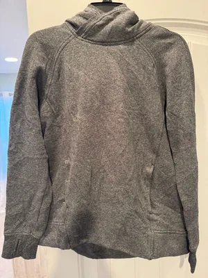 Lululemon Women’s Sweatshirt Size 6 Gray thumbnail 1