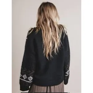Vici Fall Gaze Sweater size Medium thumbnail 2