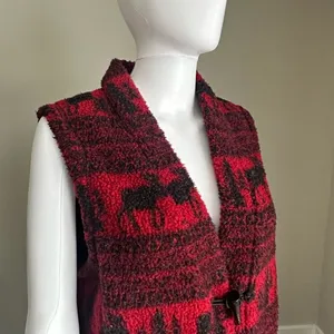 Vintage Woolrich CabinCore Red + Black Winter Print Fleece Vest Toggle Closure thumbnail 4