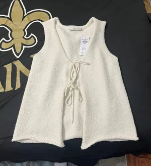 Abercrombie Textured Tie Front Vest thumbnail 1