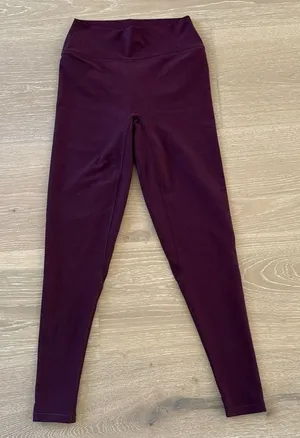 White Fox Active Leggings Size S Burgundy thumbnail 1