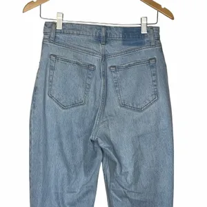 Abercrombie & Fitch The ‘90s Straight Ultra High Rise Jeans Size 27 thumbnail 9