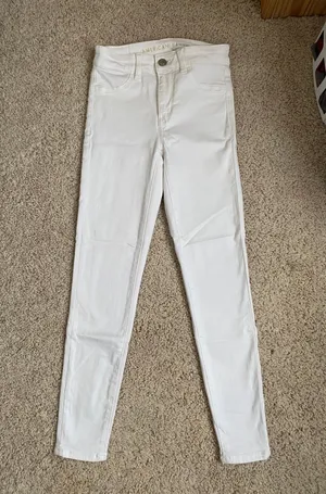 American Eagle White Denim Skinny Jeans thumbnail 1