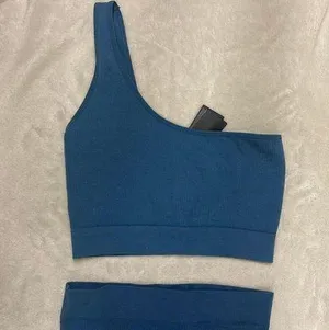 H&M set thumbnail 2