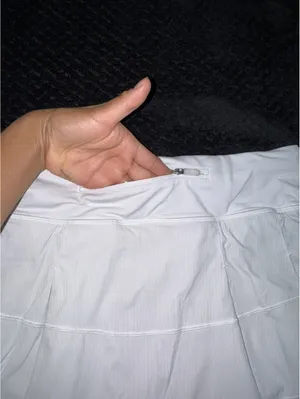 Lululemon Pace Rival Skirt II Regular Wildcats Logo Stretch White Size 6 thumbnail 5
