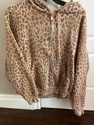 PINK Victoria's Secret Hoodie thumbnail 1