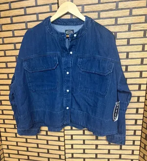 Scoop Denim Cropped Button Down‎ SIze Medium Blue thumbnail 1