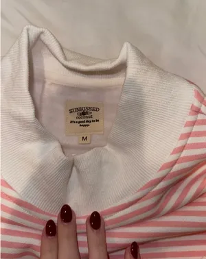Sun-kissed Coconut Mockneck and sweatpants thumbnail 5