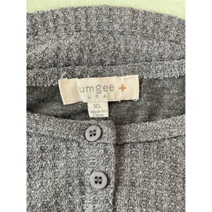 UMGEE USA Gray Waffle Knit Floral Patchwork Button Front‎ Tunic Top XL thumbnail 2
