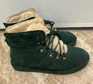 BEARPAW Kerri Boots Suede & Wool Lace-up with NeverWet Green Size 12 thumbnail 1