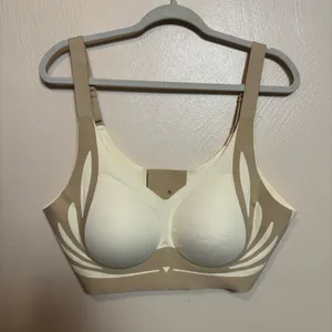 NWT‎ Lush Fitting Bra Women's Plus Mature Cream Beige Nylon Elastane Size 6 XL thumbnail 1