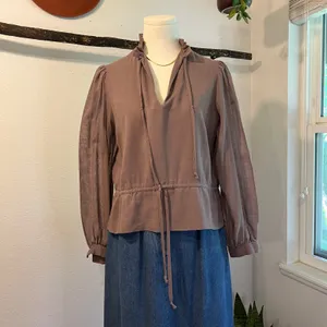 Vintage Lavender Purple Soft Lightweight Bow Tie Blouse Size Medium thumbnail 11