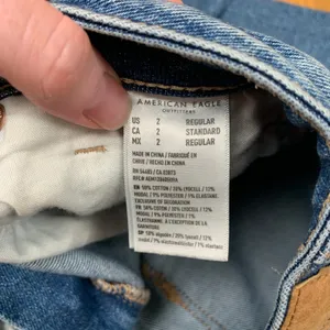 American Eagle Mom Straight‎ Jeans Distressed Medium Wash Blue Size 2 Regular thumbnail 8