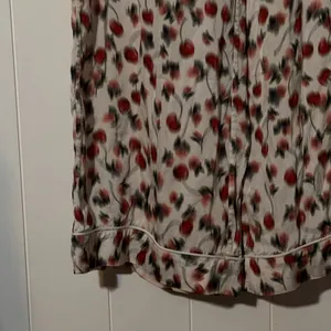 J Crew Soft Shine Pajama Set Womens M Blurry Cherry Print Viscose 2 Piece thumbnail 5