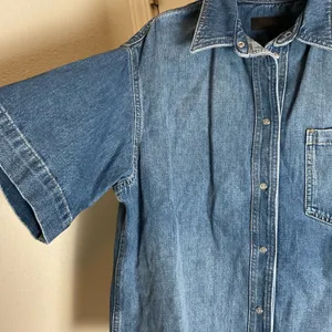 Zara Short Sleeve Denim Shirt Medium Indigo Snap Button Western Top M thumbnail 4