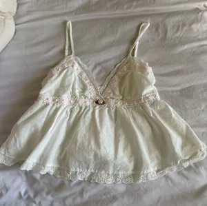 Princess Polly Libra Top White thumbnail 1