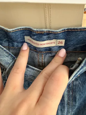 Levi’s High-Waisted Shorts Denim thumbnail 3